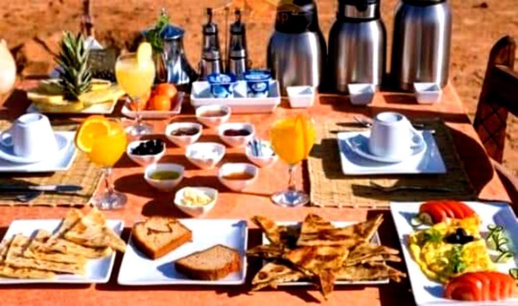 Отель Sahara Safari Camp Мерзуга Экстерьер фото