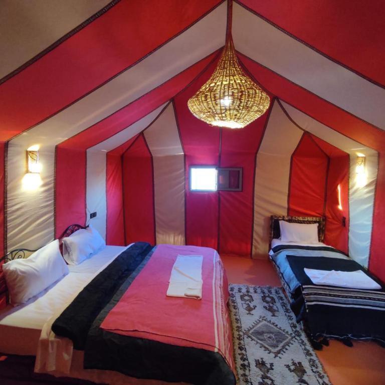 Отель Sahara Safari Camp Мерзуга Экстерьер фото