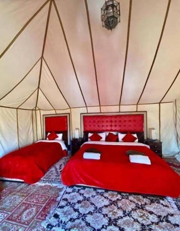 Отель Sahara Safari Camp Мерзуга Экстерьер фото