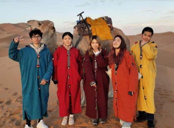 Отель Sahara Safari Camp Мерзуга Экстерьер фото