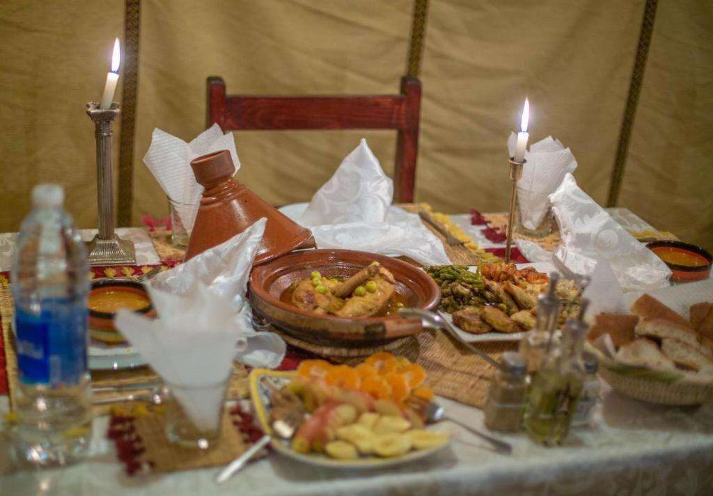 Отель Sahara Safari Camp Мерзуга Экстерьер фото