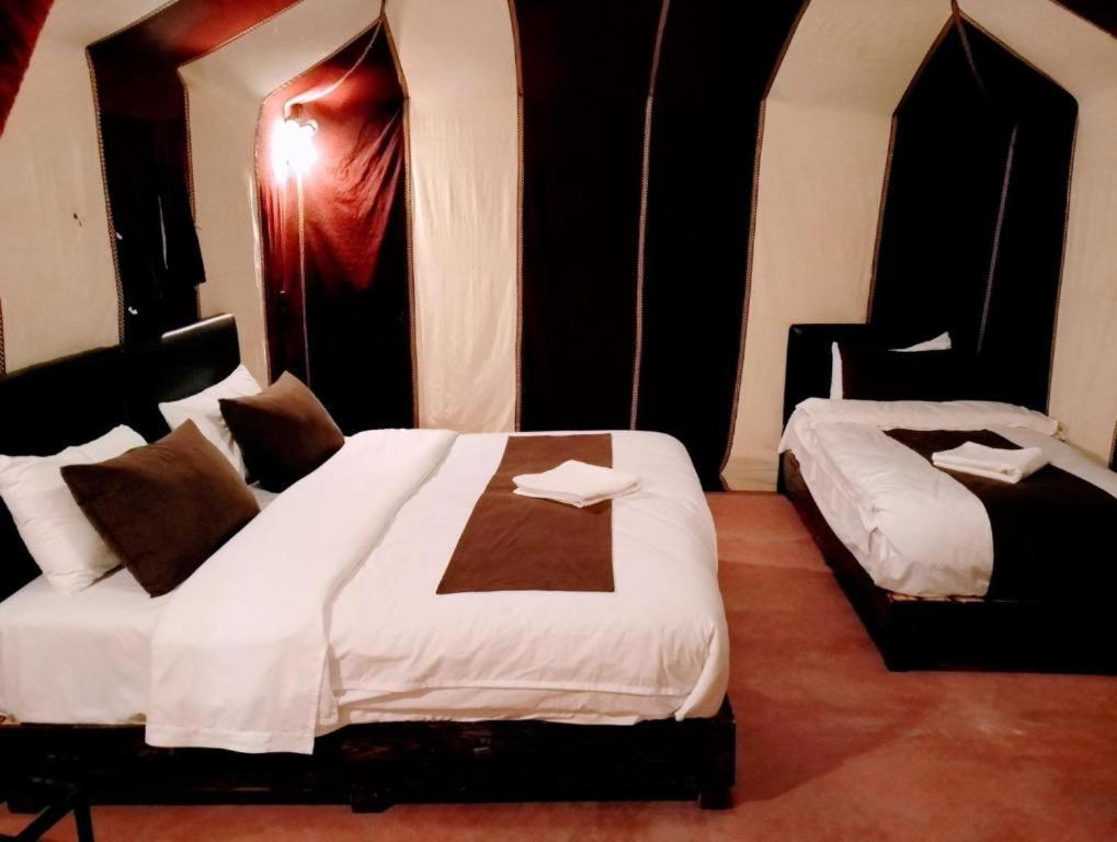 Отель Sahara Safari Camp Мерзуга Экстерьер фото