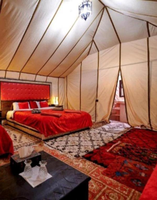 Отель Sahara Safari Camp Мерзуга Экстерьер фото