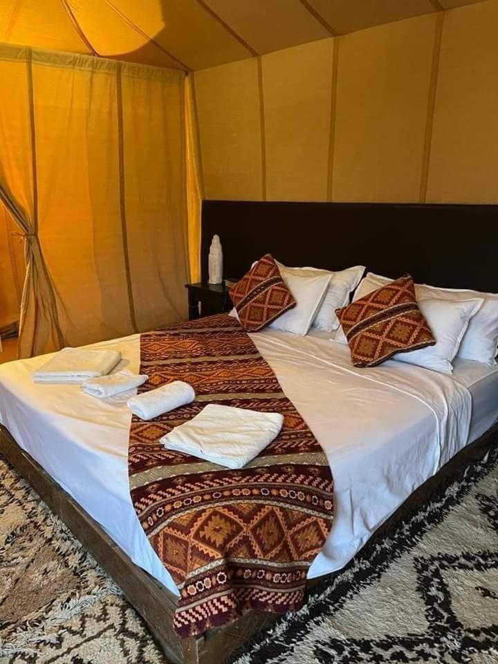 Отель Sahara Safari Camp Мерзуга Экстерьер фото