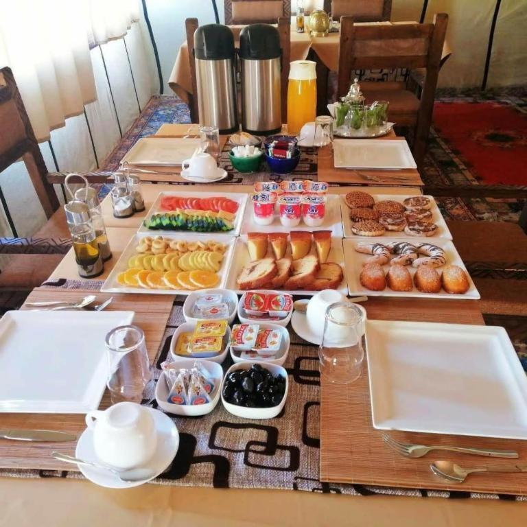 Отель Sahara Safari Camp Мерзуга Экстерьер фото