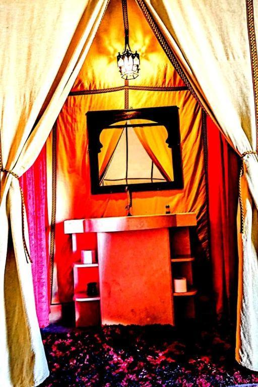 Отель Sahara Safari Camp Мерзуга Экстерьер фото