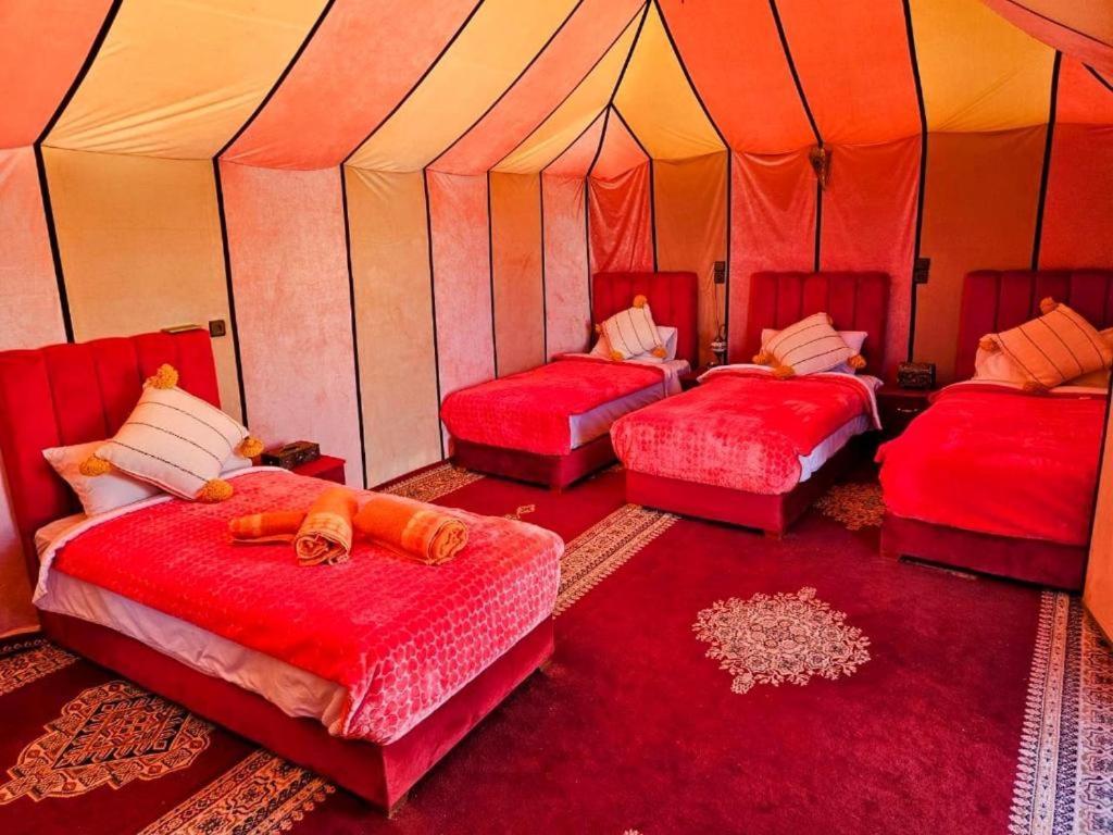 Отель Sahara Safari Camp Мерзуга Экстерьер фото